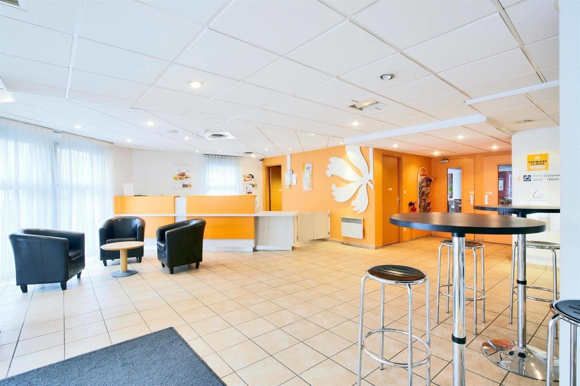 Premiere Classe Paris Ouest - Pont De Suresnes Exterior photo